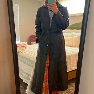 Vintage Black Leather Trench with tie